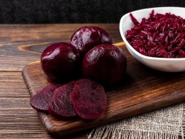 Buraki czerwone obrane całe gotowane 500g
